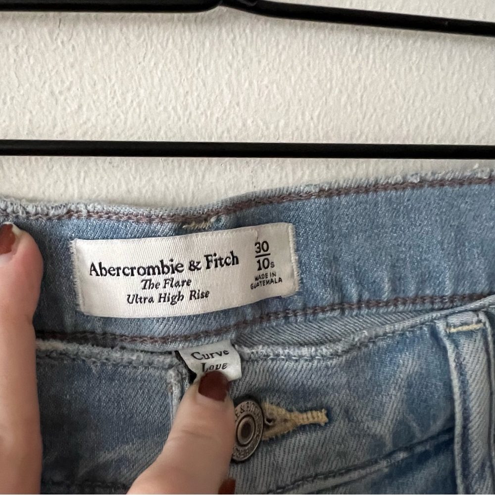 Abercrombie & Fitch Curve Love Light Blue Flare Jeans - Picture 6 of 9